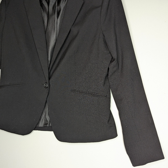 Black Short Blazer Size 4 Single Button H & M Fitted - Picture 3 of 10